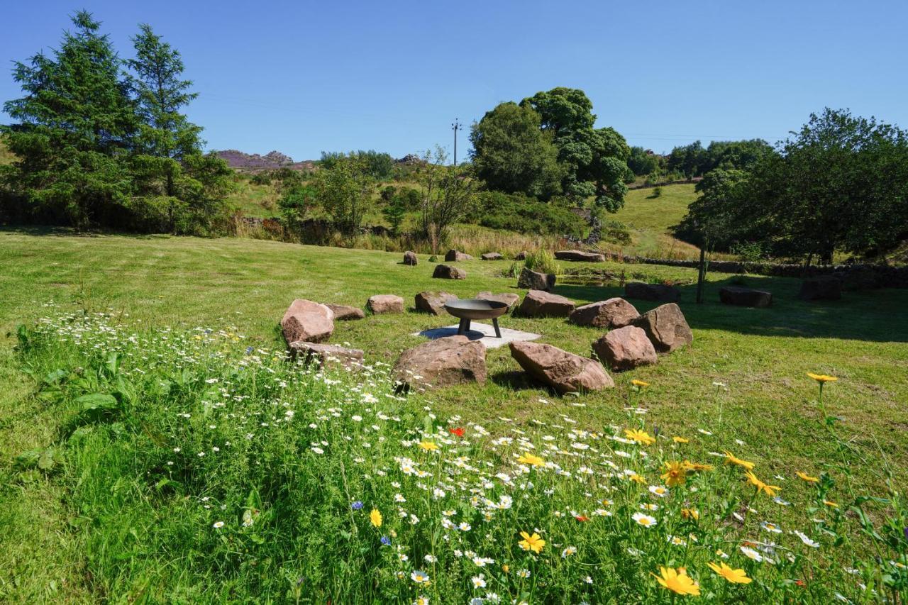 Upper Hulme The Laburnum Retreat Shepherd Hut Private Hot Tub מראה חיצוני תמונה